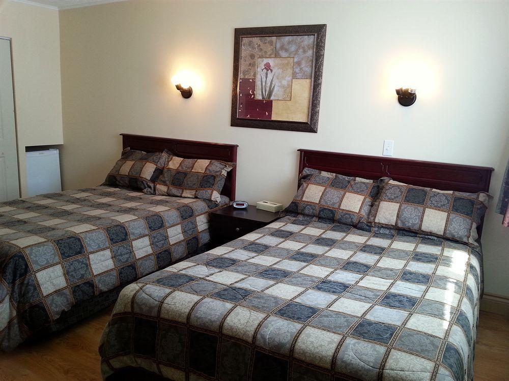 Hotel Motel La Marquise Sherbrooke Exterior photo