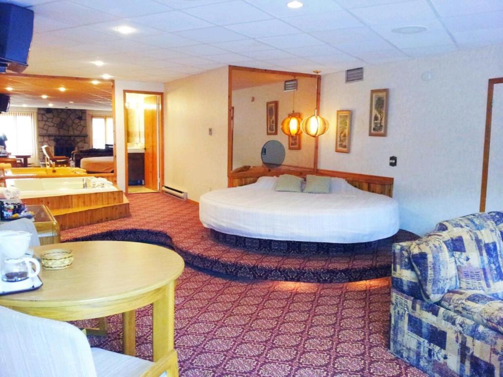 Hotel Motel La Marquise Sherbrooke Room photo