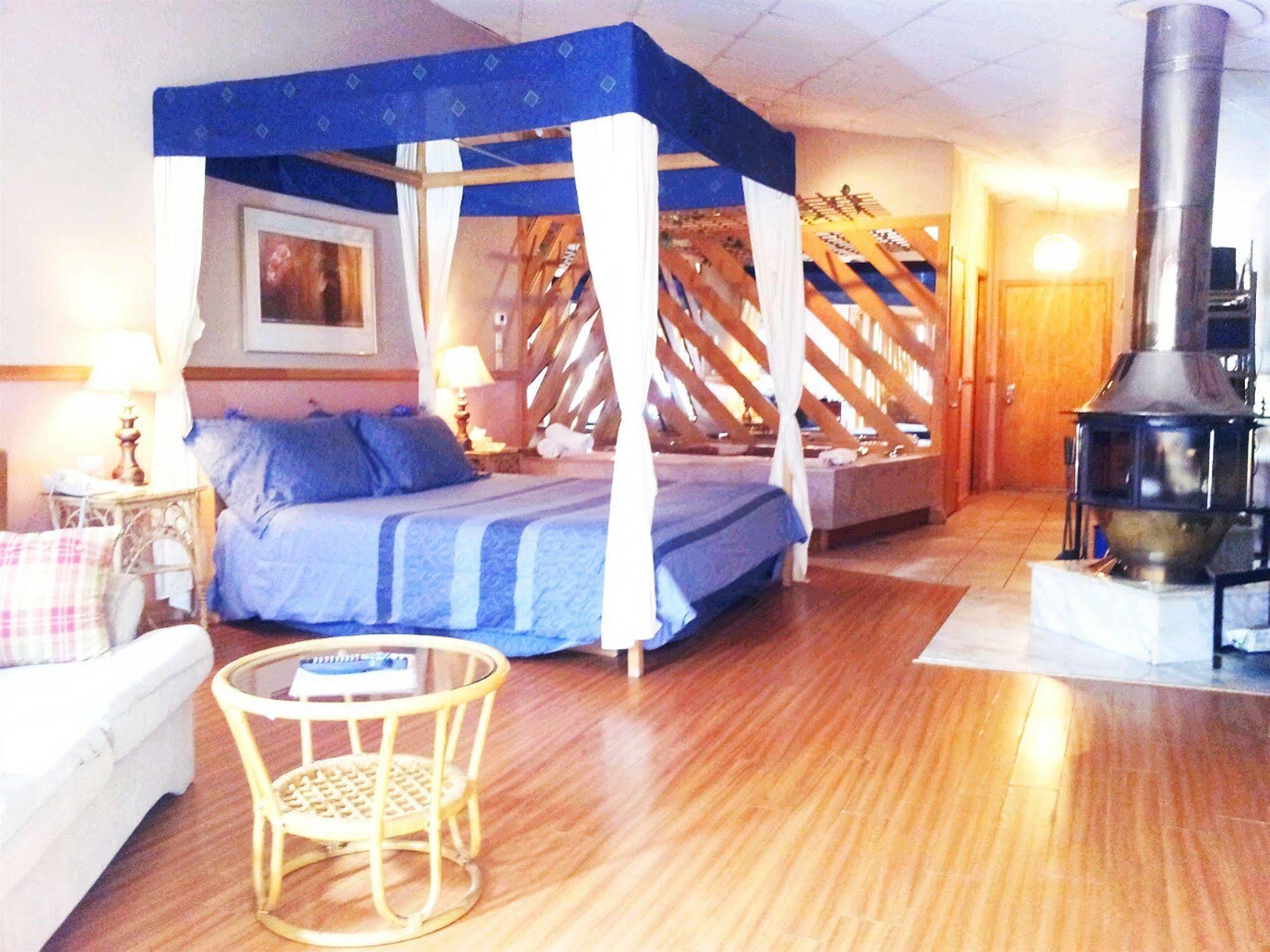 Hotel Motel La Marquise Sherbrooke Exterior photo