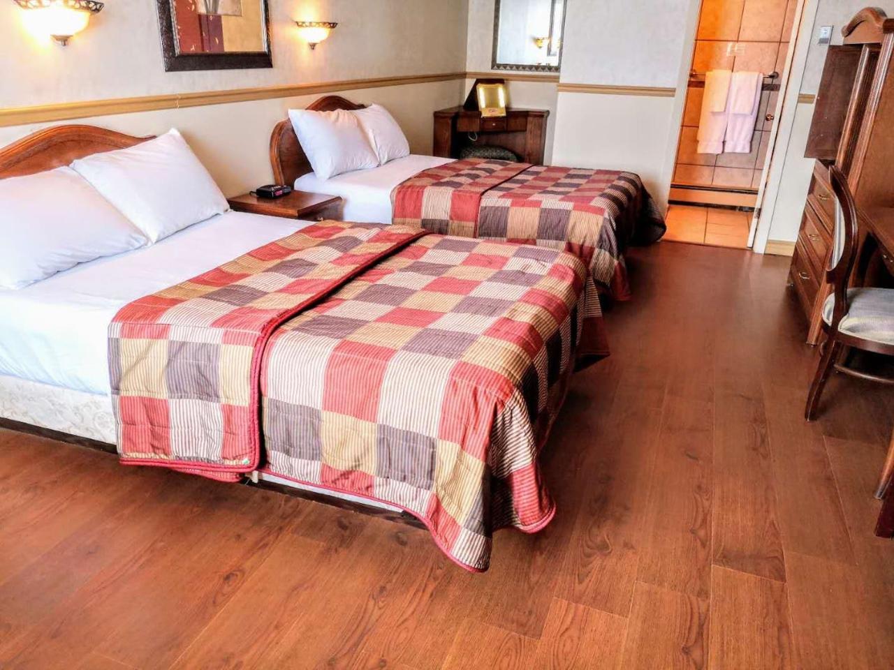 Hotel Motel La Marquise Sherbrooke Exterior photo