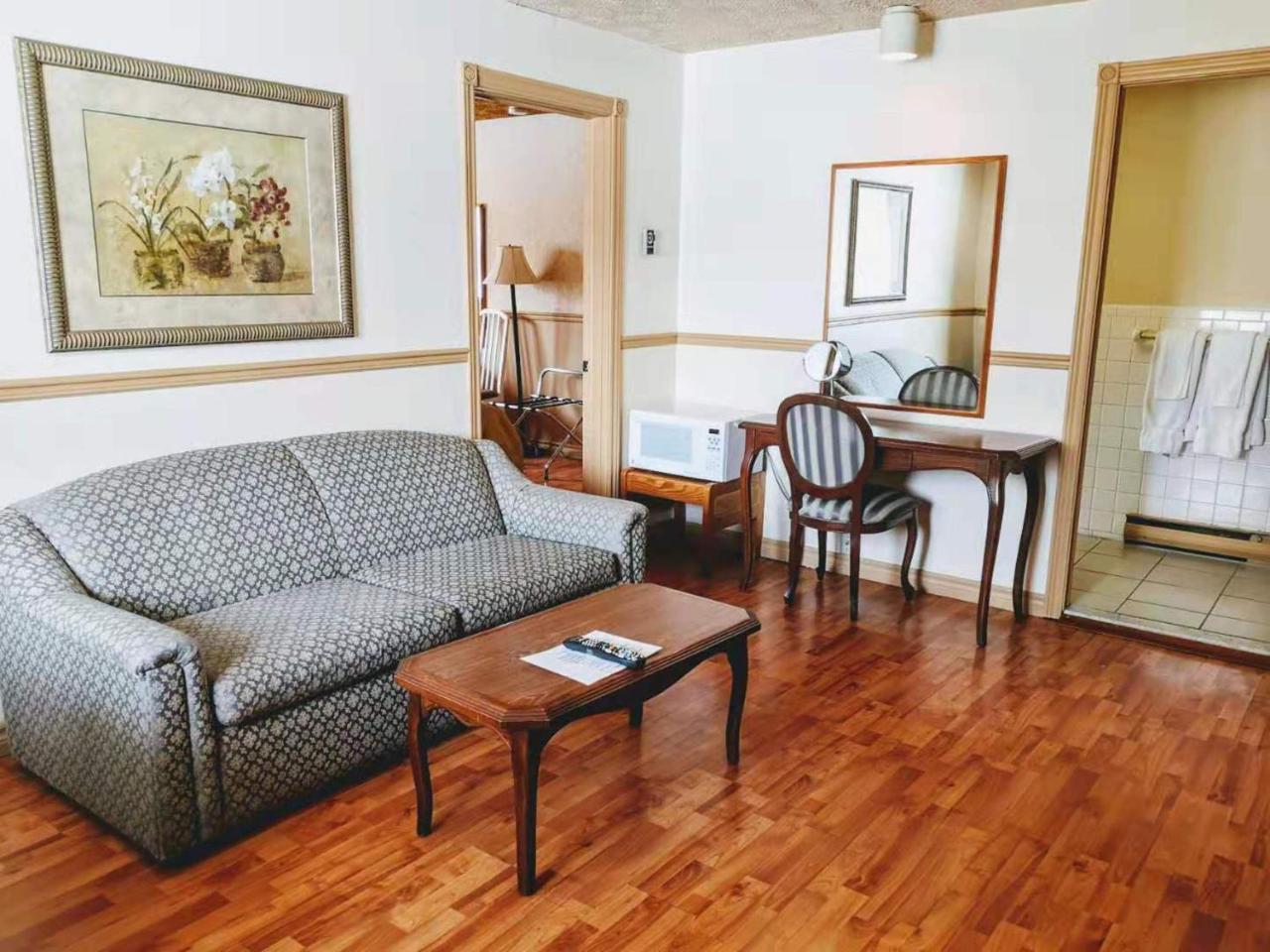 Hotel Motel La Marquise Sherbrooke Exterior photo
